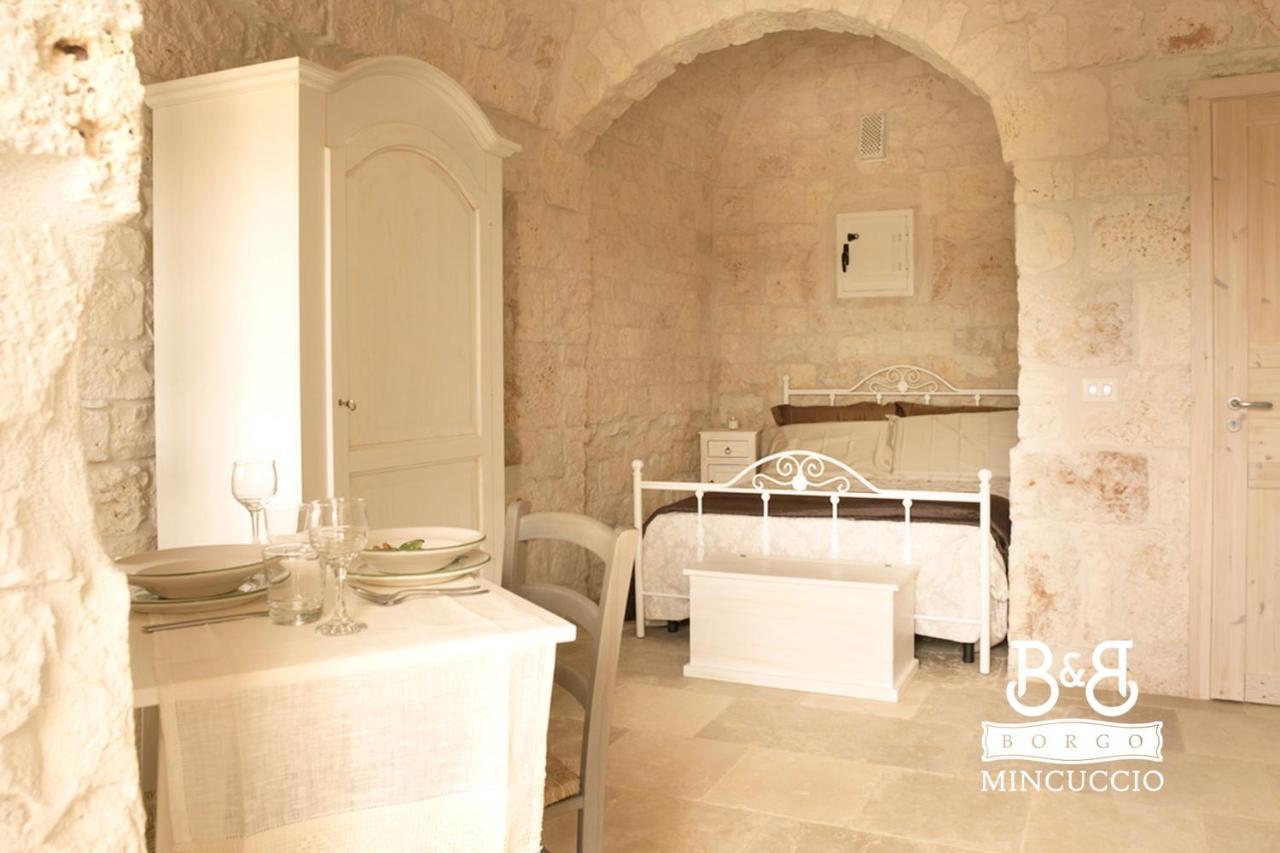 Bed and Breakfast Borgo Mincuccio Остуні Екстер'єр фото